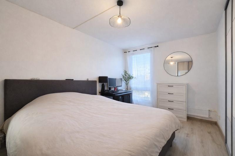 Appartement - 75 m² - 4 pièces