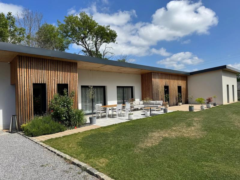 Maison - 170 m² - 7 pièces