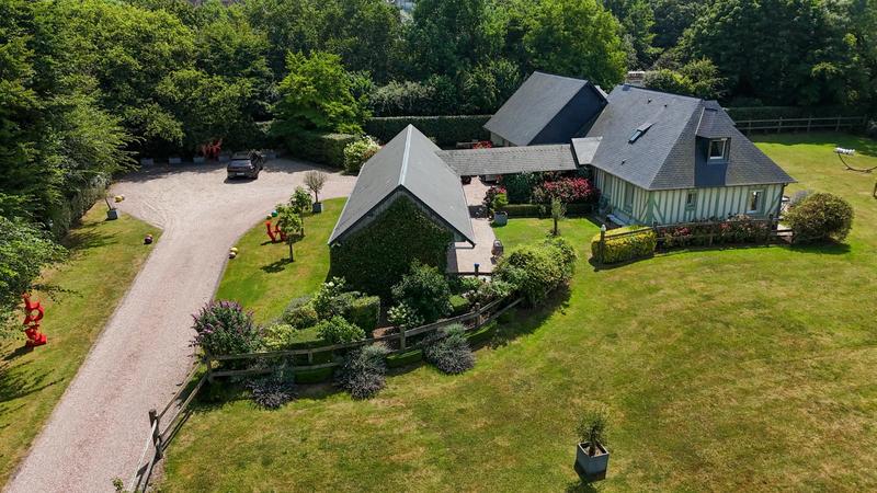 Maison - 200 m² - 6 pièces