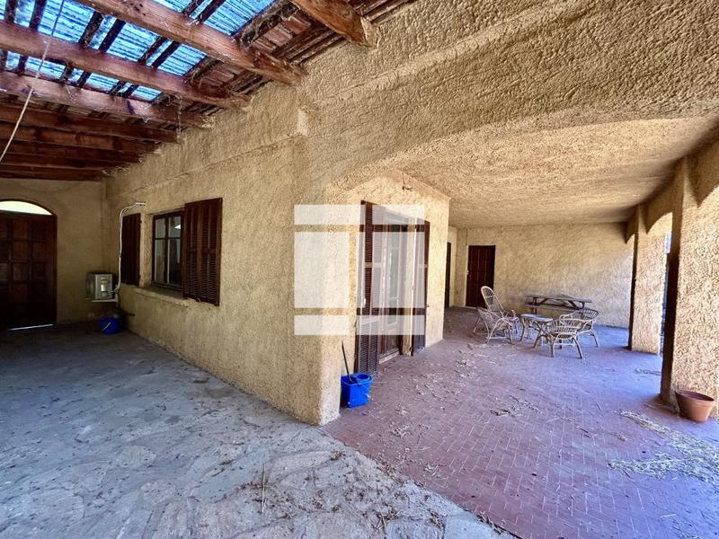 Maison - 260 m² - 9 pièces