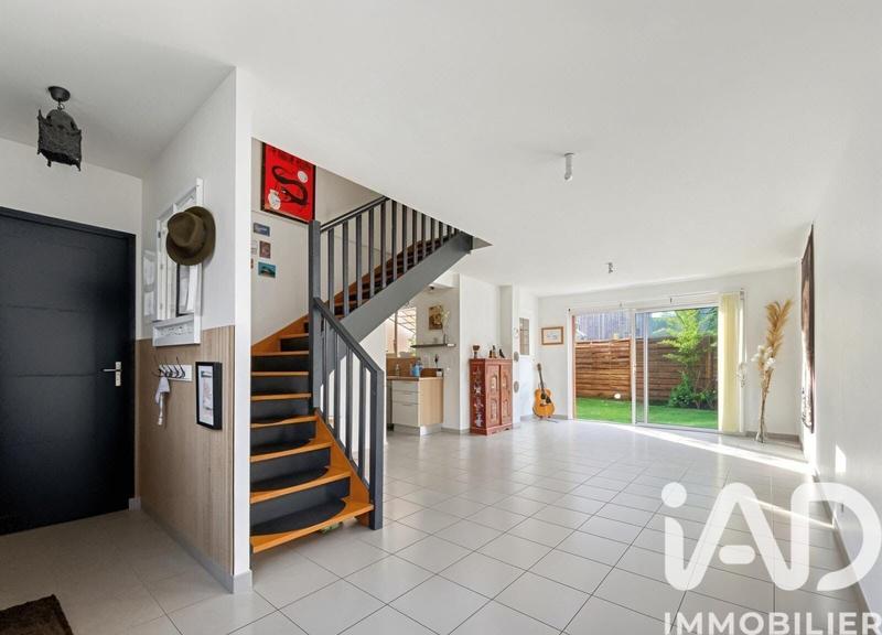 Maison - 88 m² - 4 pièces