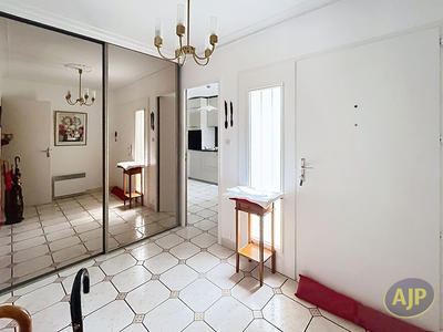 Maison - 121 m² - 5 pièces