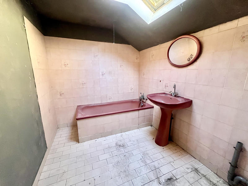 Propriété - 330 m² - 12 pièces