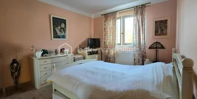 Maison - 185 m² - 7 pièces