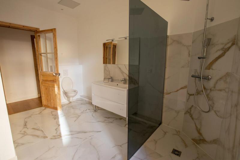 Appartement - 151 m² - 6 pièces