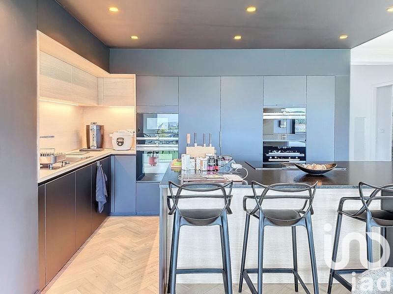 Appartement - 120 m² - 5 pièces