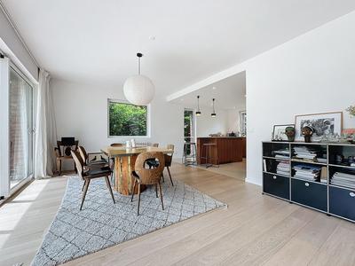 Maison - 186 m² - 6 pièces