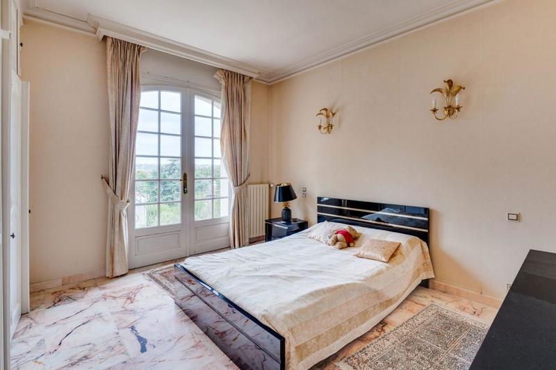 Maison de maîtres - 280 m² - 7 pièces