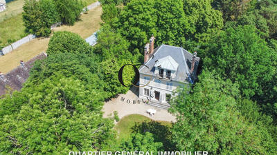 Maison - 300 m² - 6 pièces