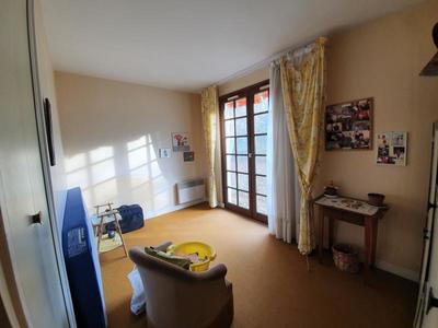 Maison - 92 m² - 5 pièces