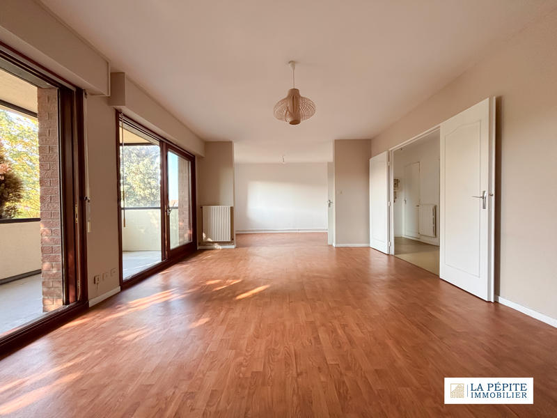 Appartement - 97 m² - 3 pièces
