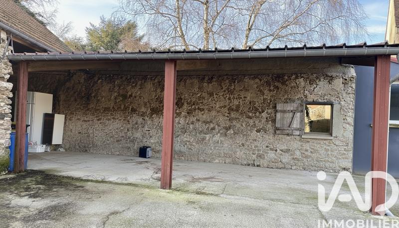 Maison - 385 m² - 8 pièces