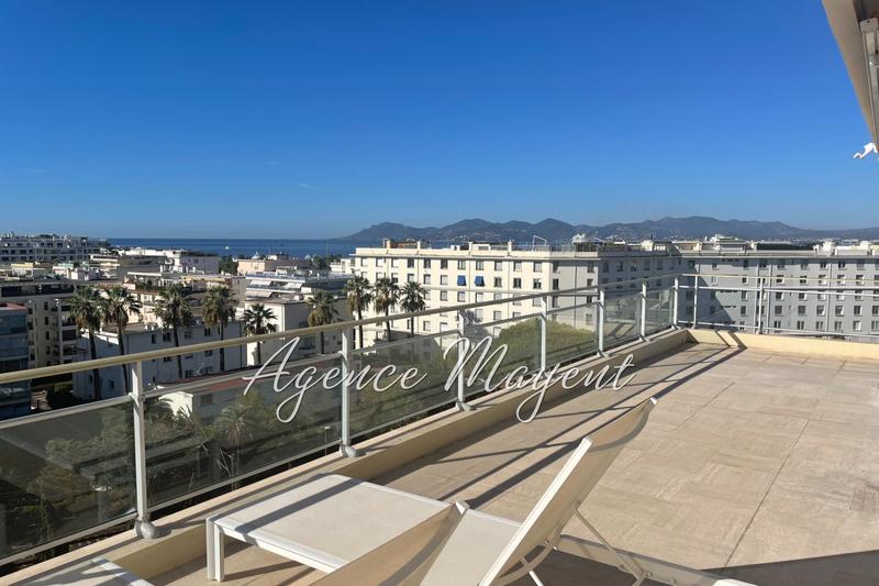 Appartement - 150 m² - 5 pièces