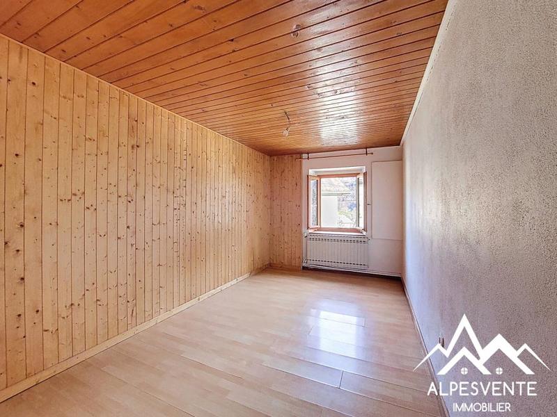 Appartement - 97 m² - 4 pièces