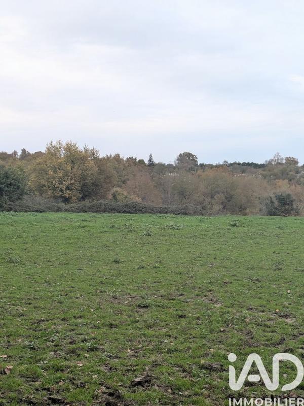 Terrain - 28 147 m²