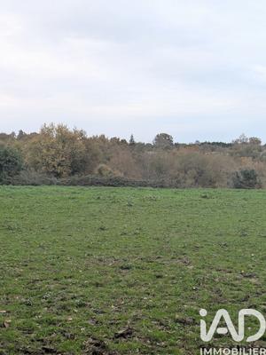 Terrain - 28 147 m²