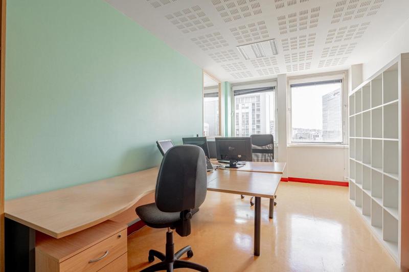 Bureau - 266 m² - 12 pièces