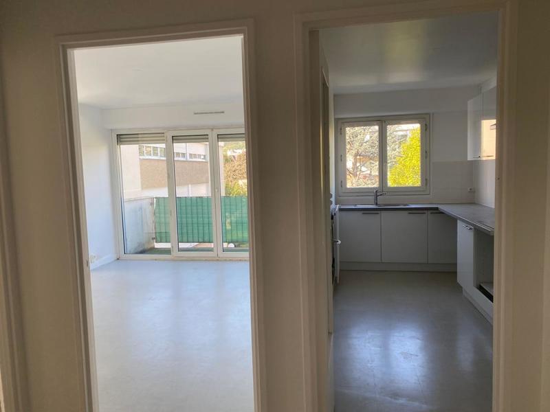 Appartement ancien - 74 m² - 4 pièces