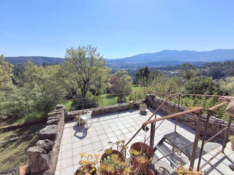 Maison - 350 m² - 16 pièces