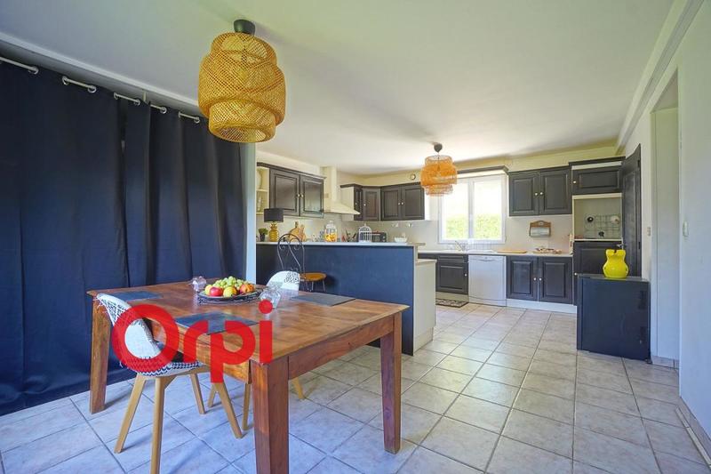 Maison - 185 m² - 5 pièces