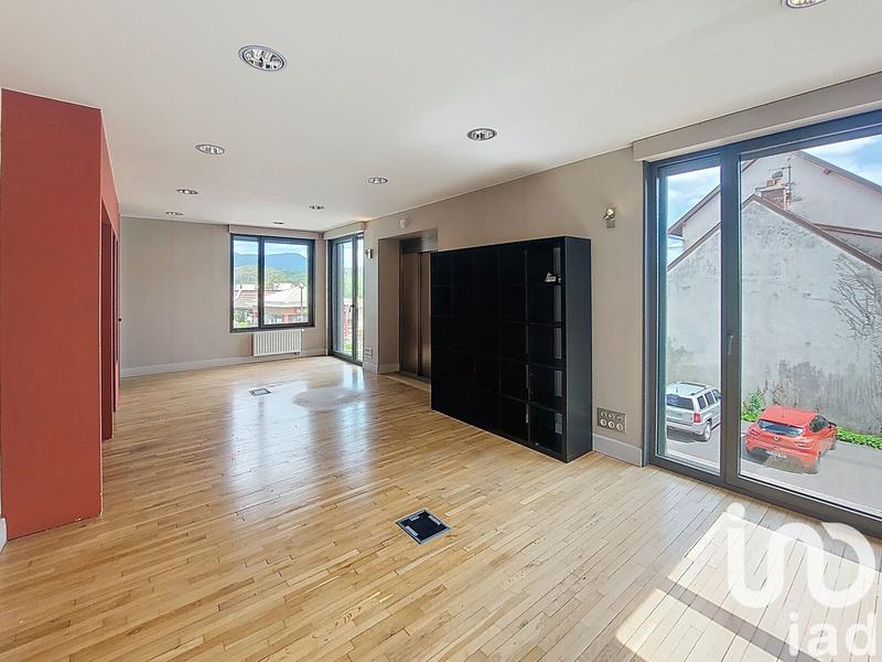 Maison - 204 m² - 7 pièces