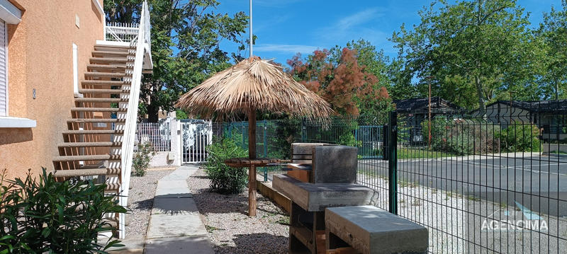 Maison - 319 m² - 20 pièces