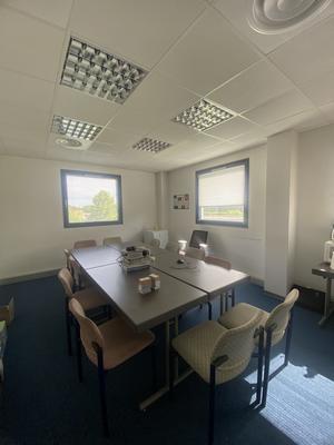 Bureau - 80 m² - 3 pièces