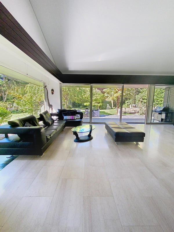 Maison - 345 m² - 15 pièces