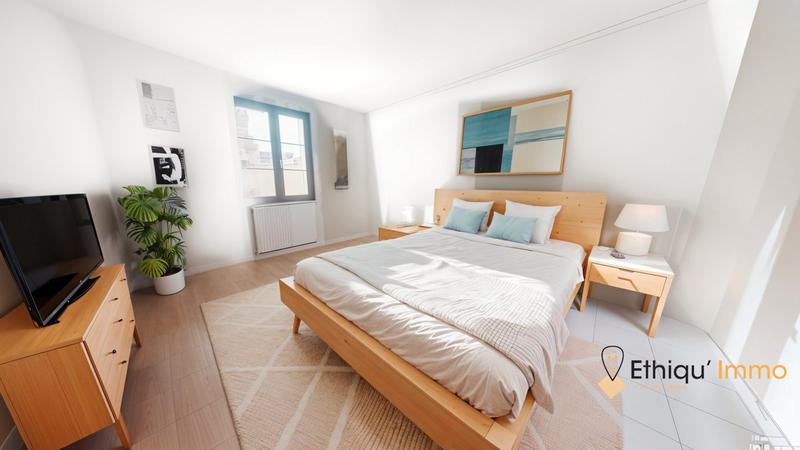 Maison - 215 m² - 7 pièces