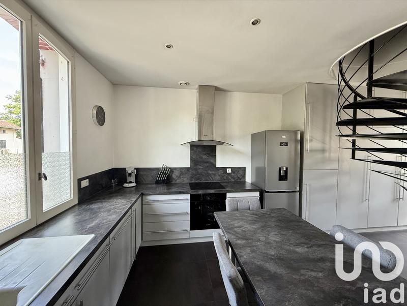 Maison - 169 m² - 6 pièces