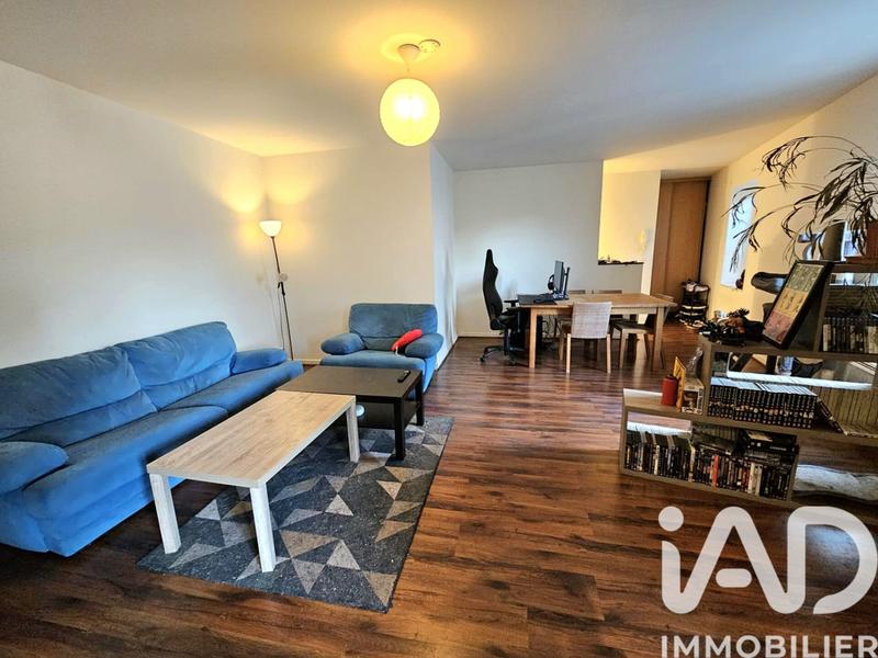 Appartement - 80 m² - 3 pièces
