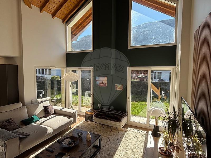 Maison - 170 m² - 6 pièces