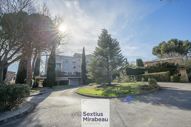 Appartement - 60 m² - 2 pièces