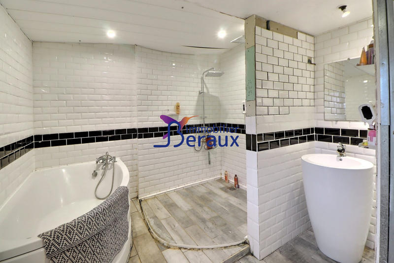 Maison - 160 m² - 7 pièces