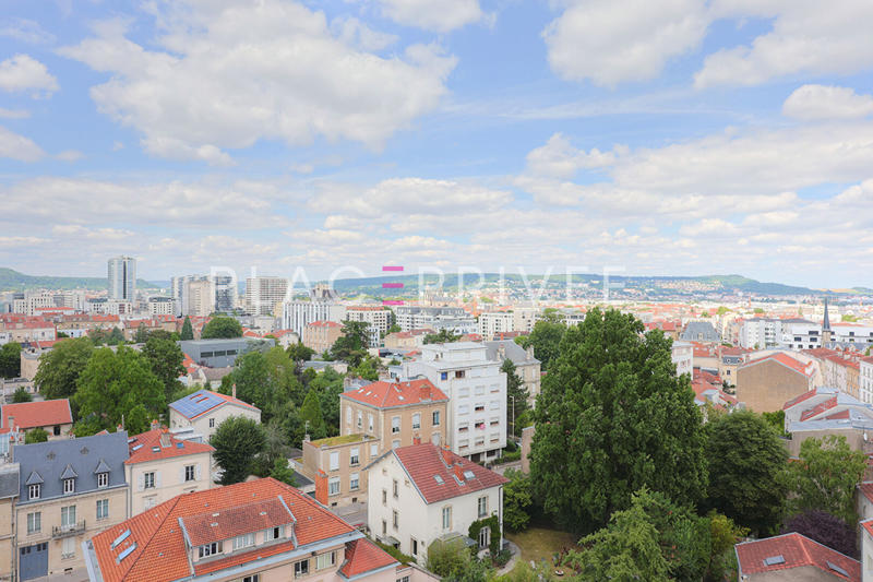 Appartement - 94 m² - 5 pièces