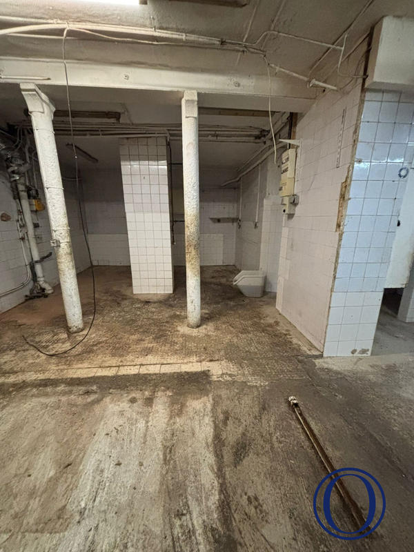 Local commercial - 135 m²