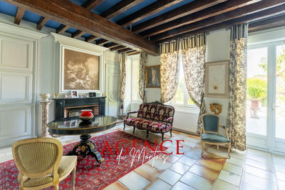 Propriété - 230 m² - 6 pièces