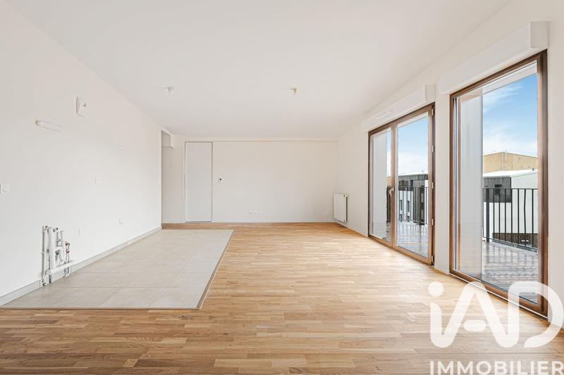 Appartement - 99 m² - 4 pièces