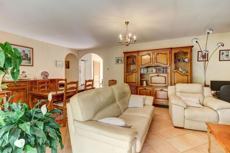 Maison - 93 m² - 4 pièces