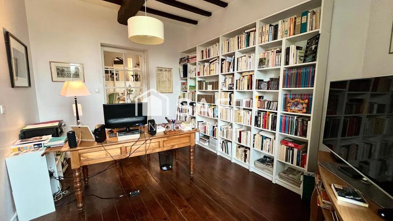 Maison - 296 m² - 9 pièces