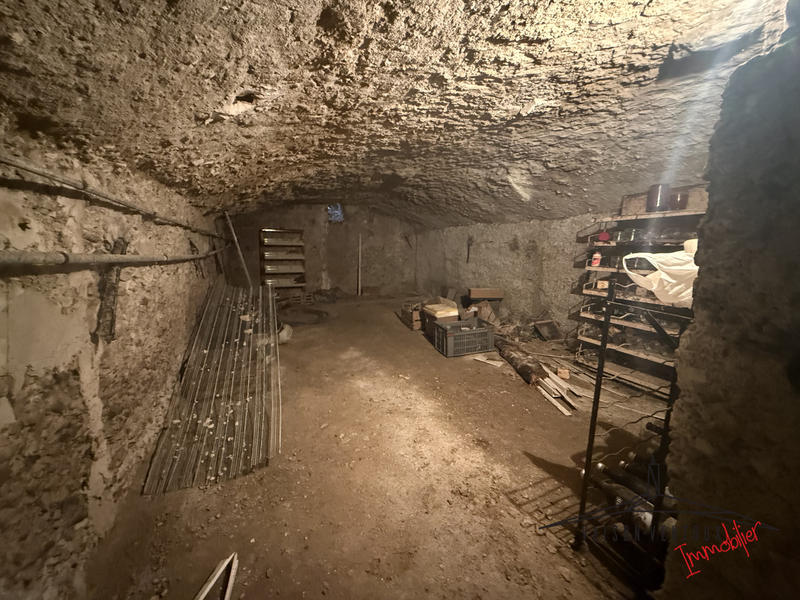 Maison de village - 161 m² - 7 pièces