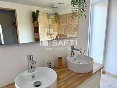 Maison - 177 m² - 5 pièces