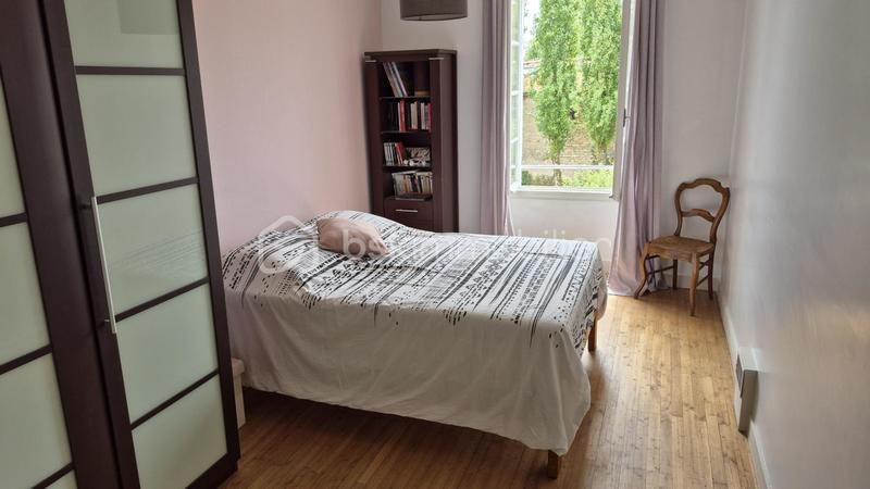 Maison - 210 m² - 7 pièces