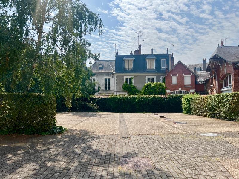 Appartement bourgeois - 122 m² - 5 pièces