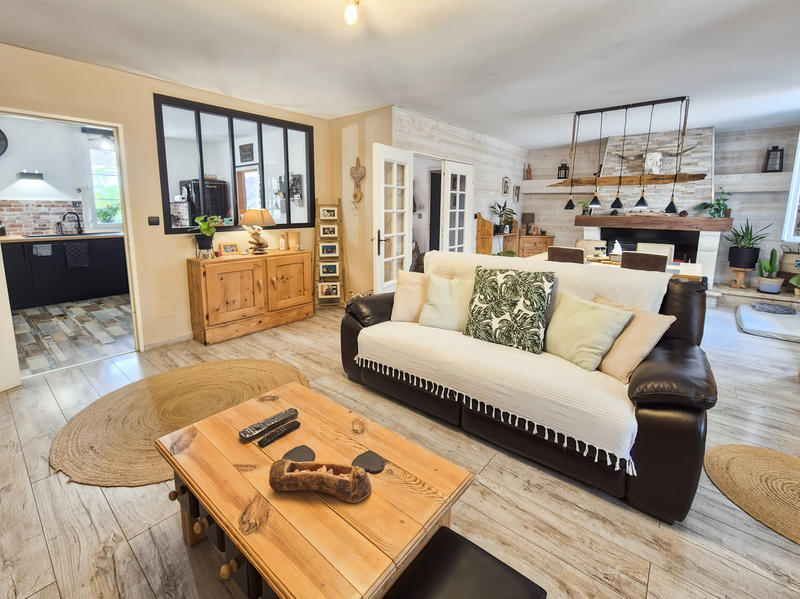 Maison - 138 m² - 6 pièces