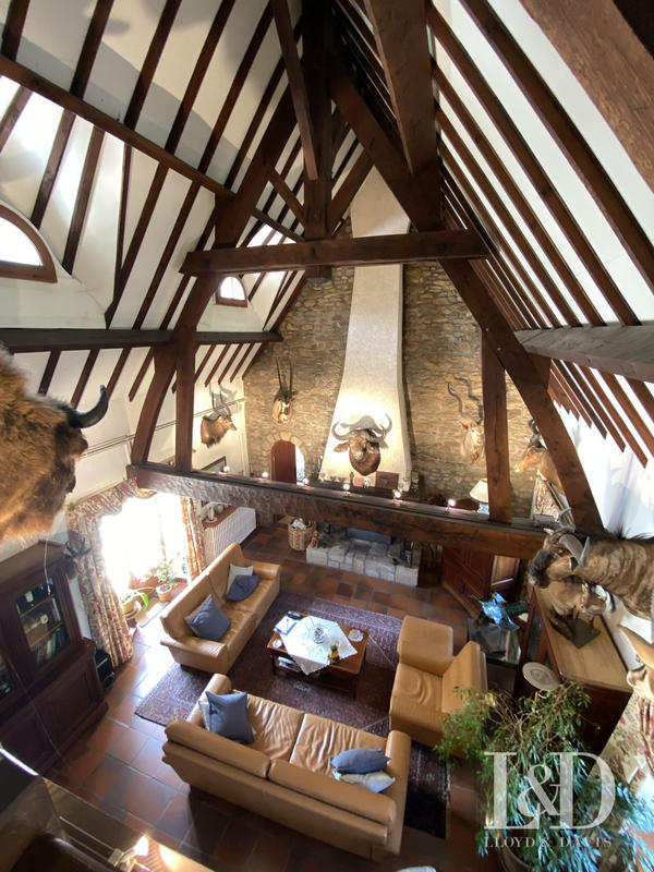 Maison - 185 m² - 7 pièces