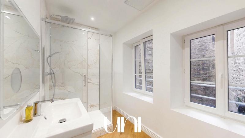 Studio - 33 m² - 2 pièces