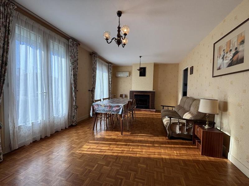 Maison - 87 m² - 6 pièces