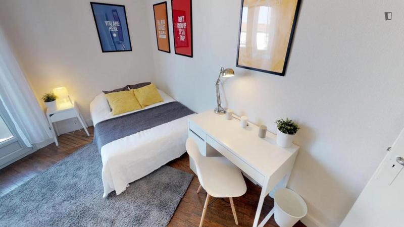 Chambre - 14 m² - 4 pièces