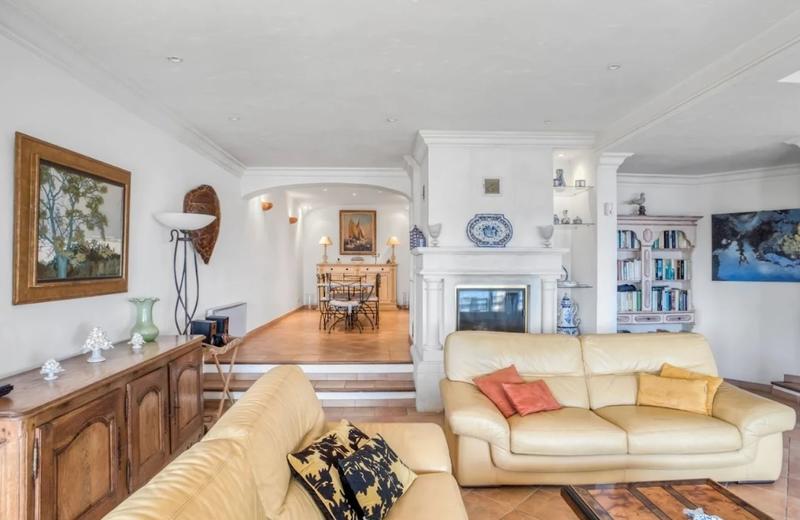 Villa - 250 m² - 7 pièces